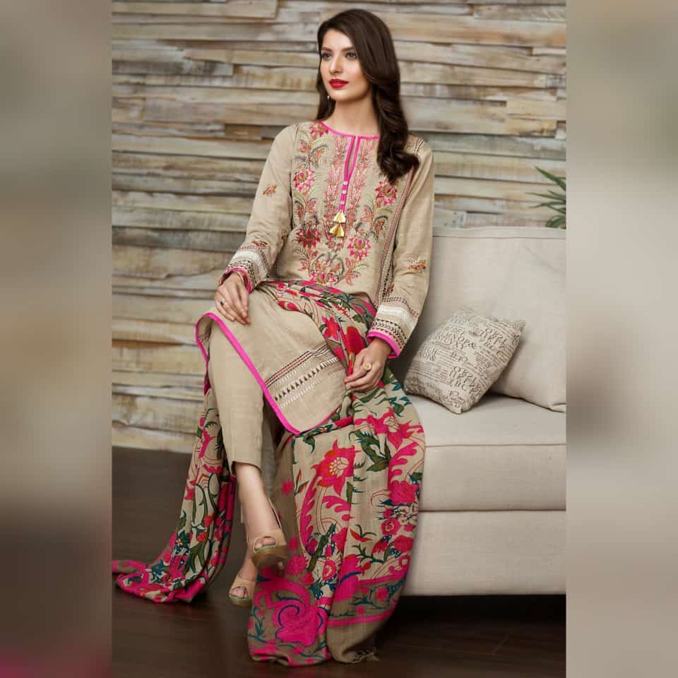 Maria B Embroidered 3 Piece 16701