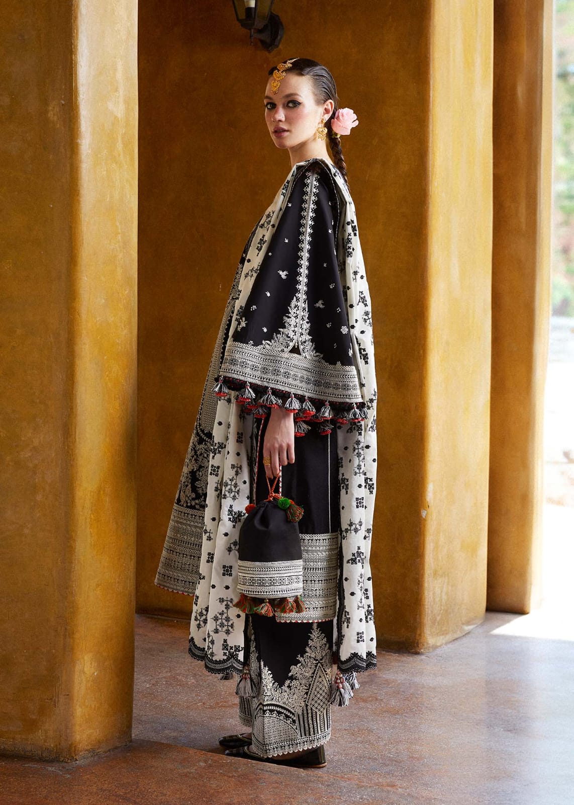 Hussain Rehar Embroidered 3PC Lawn Suit – HR 82 - Image 3