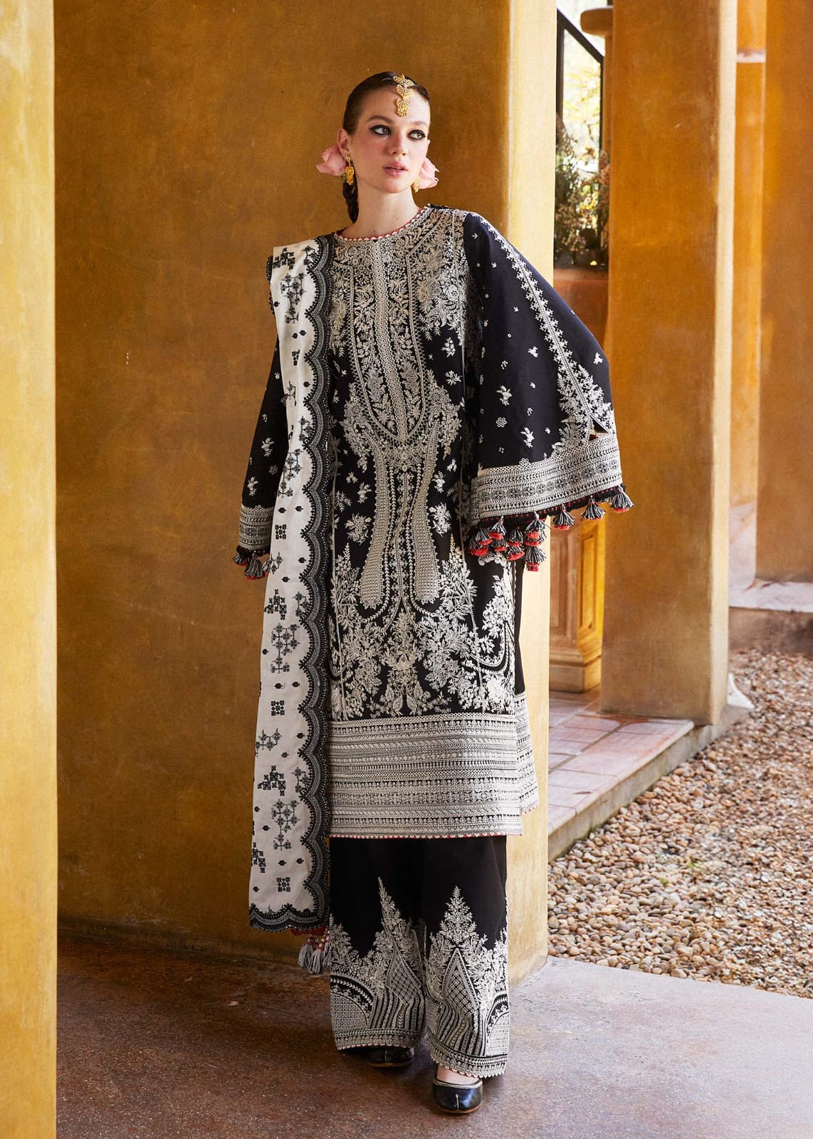 Hussain Rehar Embroidered 3PC Lawn Suit – HR 82