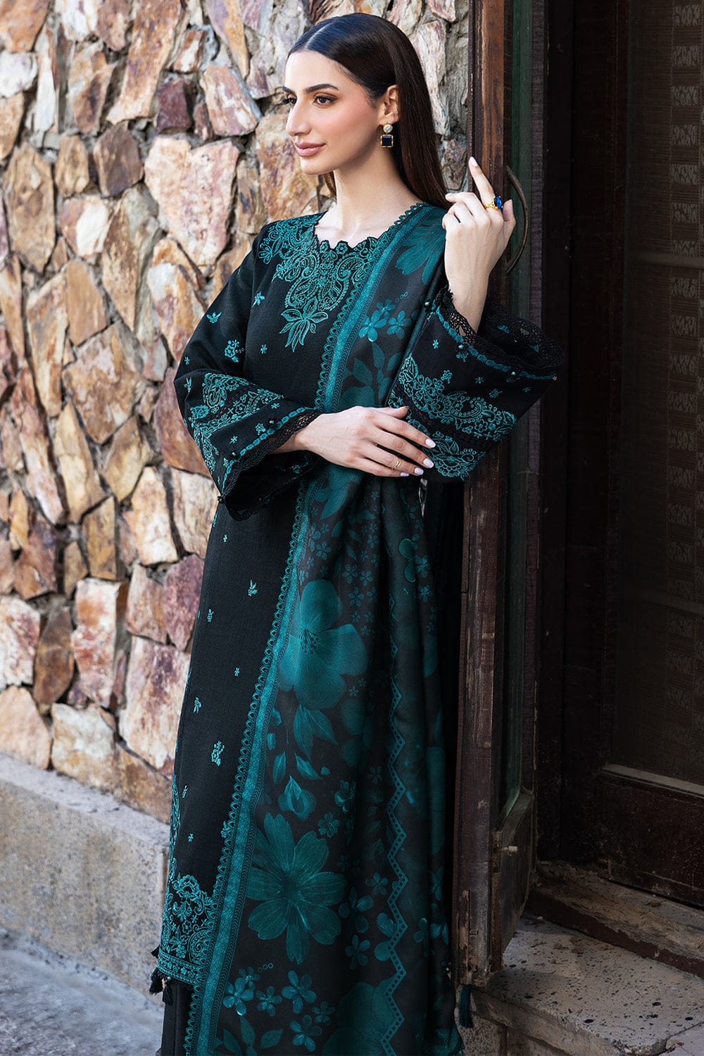 Frasha Embroidered 3PC Lawn Suit – FR 99 - Image 5
